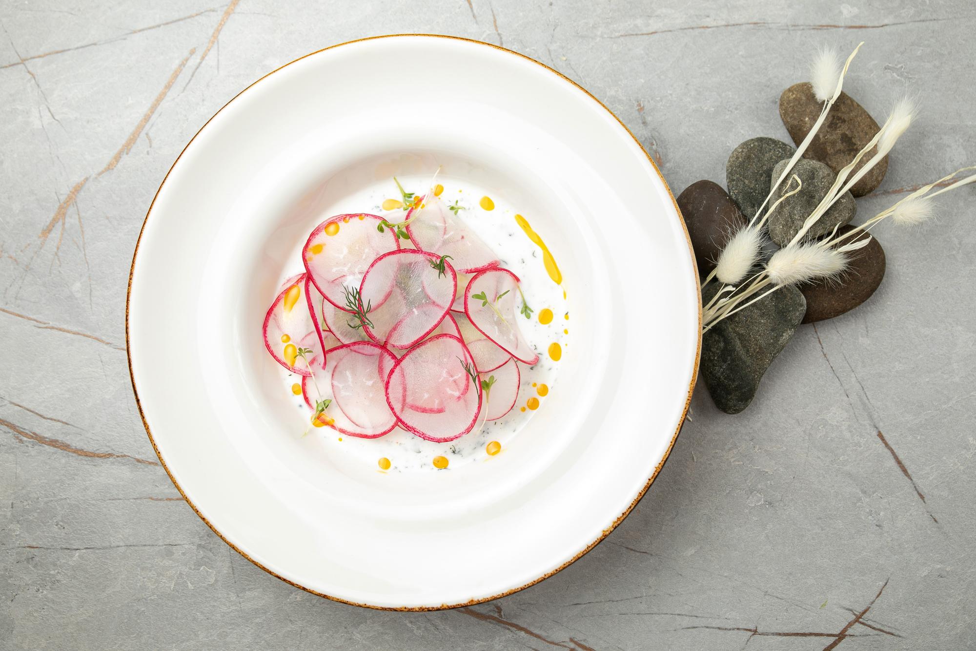 Large plated tasting menu in studio